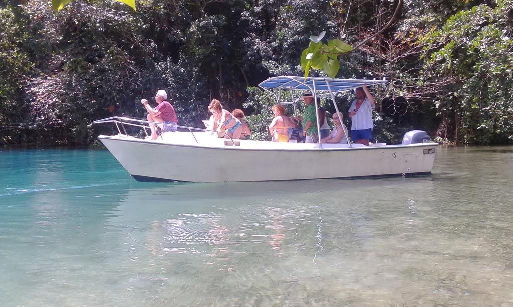 San San Tropez Hotel Port Antonio Bagian luar foto